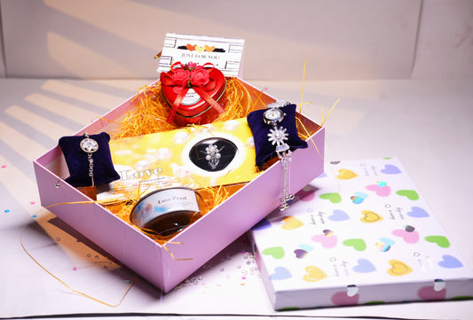 Wondervel Eternal Love Gift Hamper