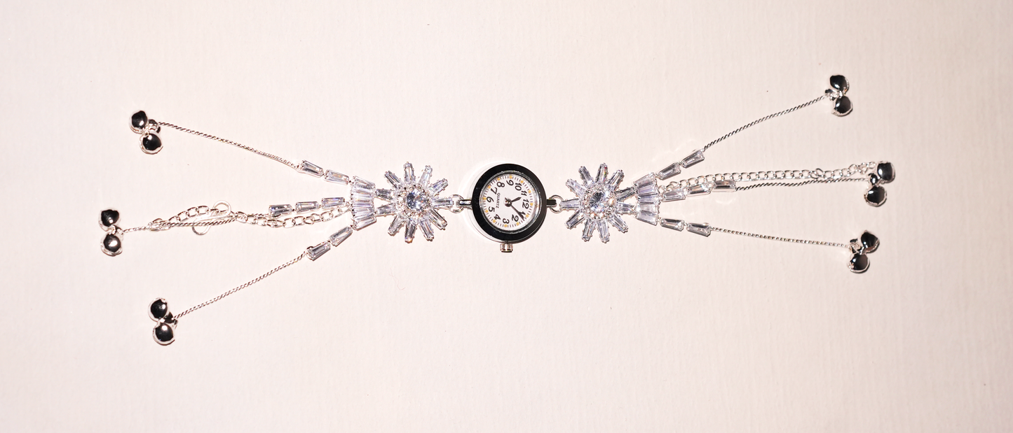 Wondervel Crystal Snowflake Quartz Watch for Women